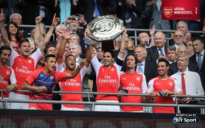 101博体育动态-乌克兰队球迷焚烧球衣抗议